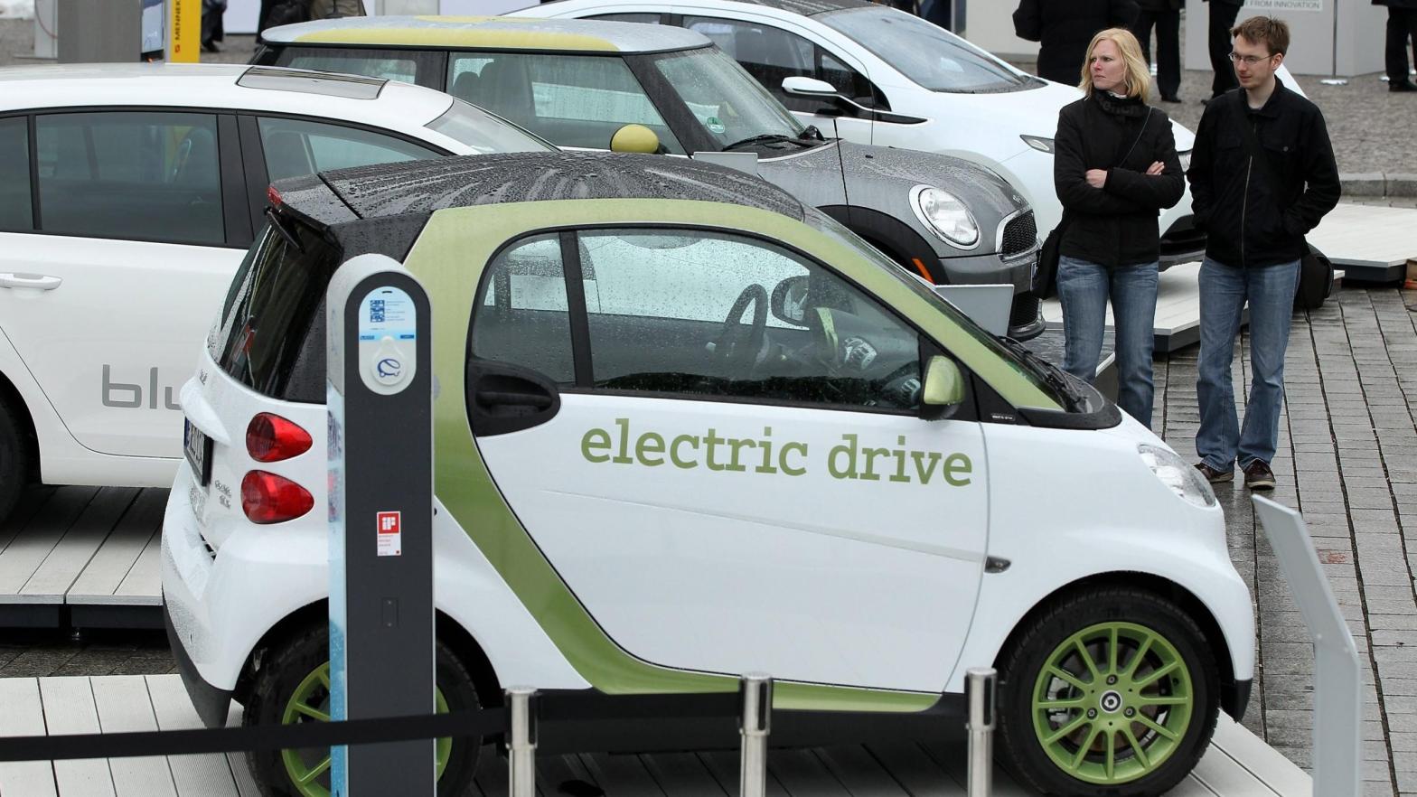 An electric vehicle requires six times more minerals than a traditional, fossil-powered car, the report says. (Photo: Sean Gallup, Getty Images)