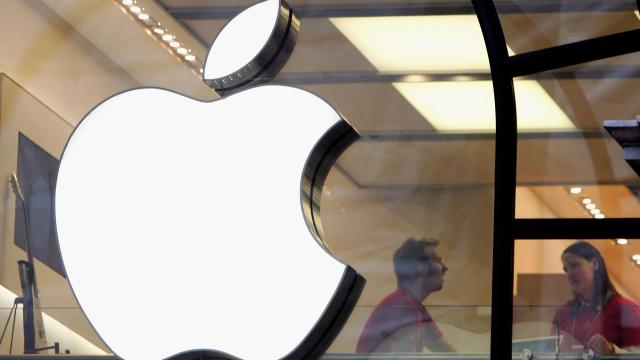 Apple Employees Petition New Hire Over Views on Women, People of Colour
