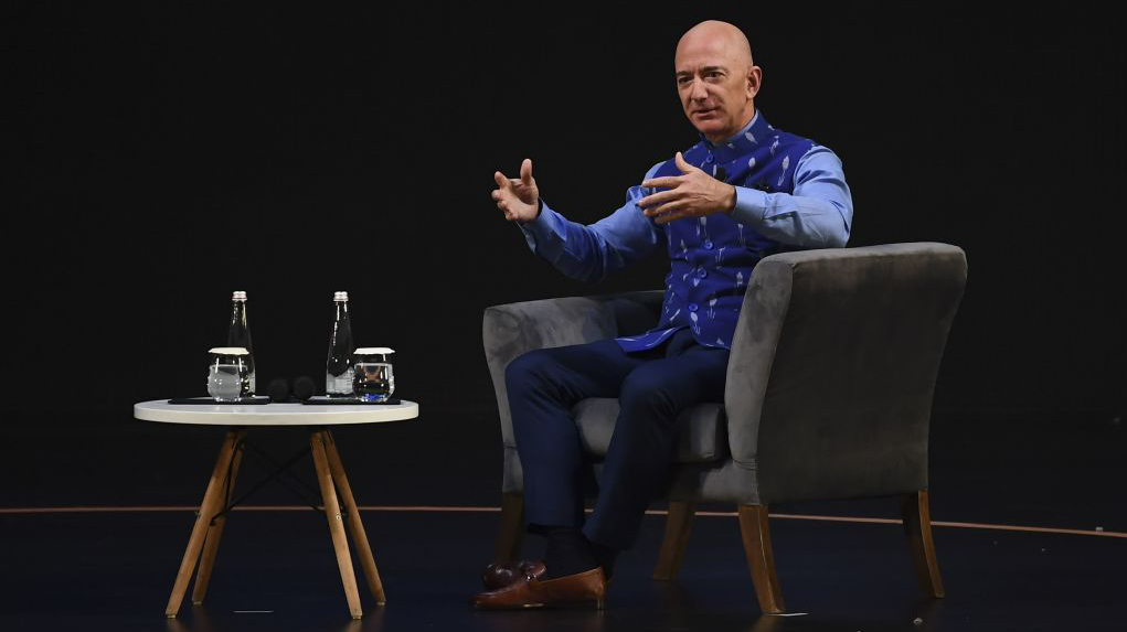 Jeff Bezos attending Amazon's annual Smbhav event in New Delhi on January 15, 2020.  (Photo: Sajjad Hussein, Getty Images)