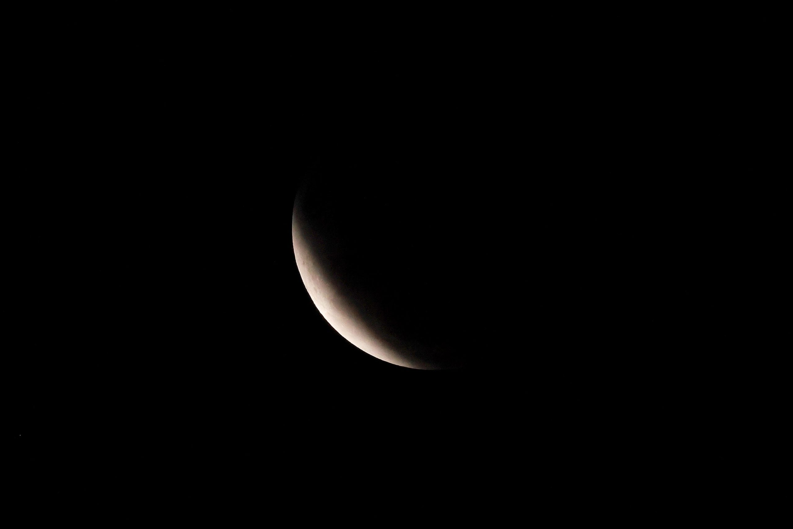 The Partial Eclipse of the moon is seen on May 26, 2021 in Auckland, New Zealand. (Photo: Phil Walter, Getty Images)