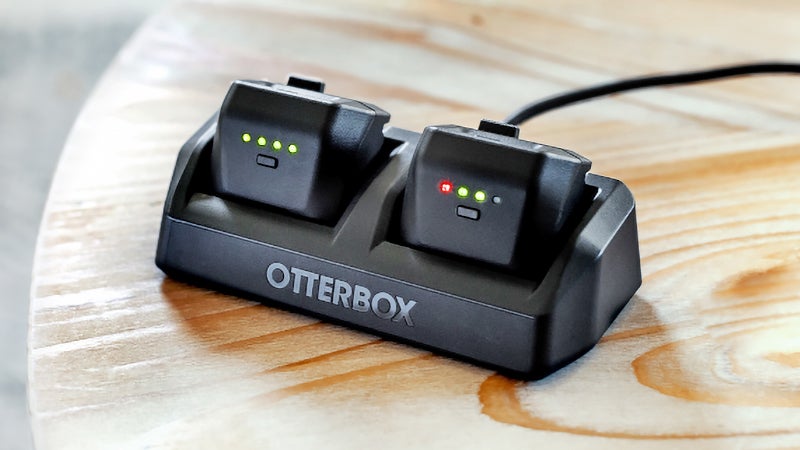 A pair of Power Swap batteries are included, as well as a charging dock that can top both of them off at the same time. (Image: OtterBox)