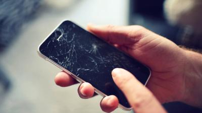 Right To Repair Report Finds It Shouldn’t Be That Hard To Get Your Phone Fixed