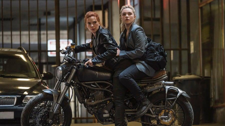 Natasha (Scarlett Johansson) and Yelena (Florence Pugh) are on the run. (Image: Marvel Studios)