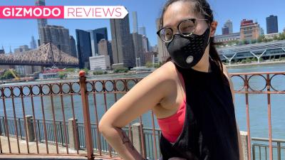 This Weird Air-Filtering Face Mask Picked the Worst Possible Time