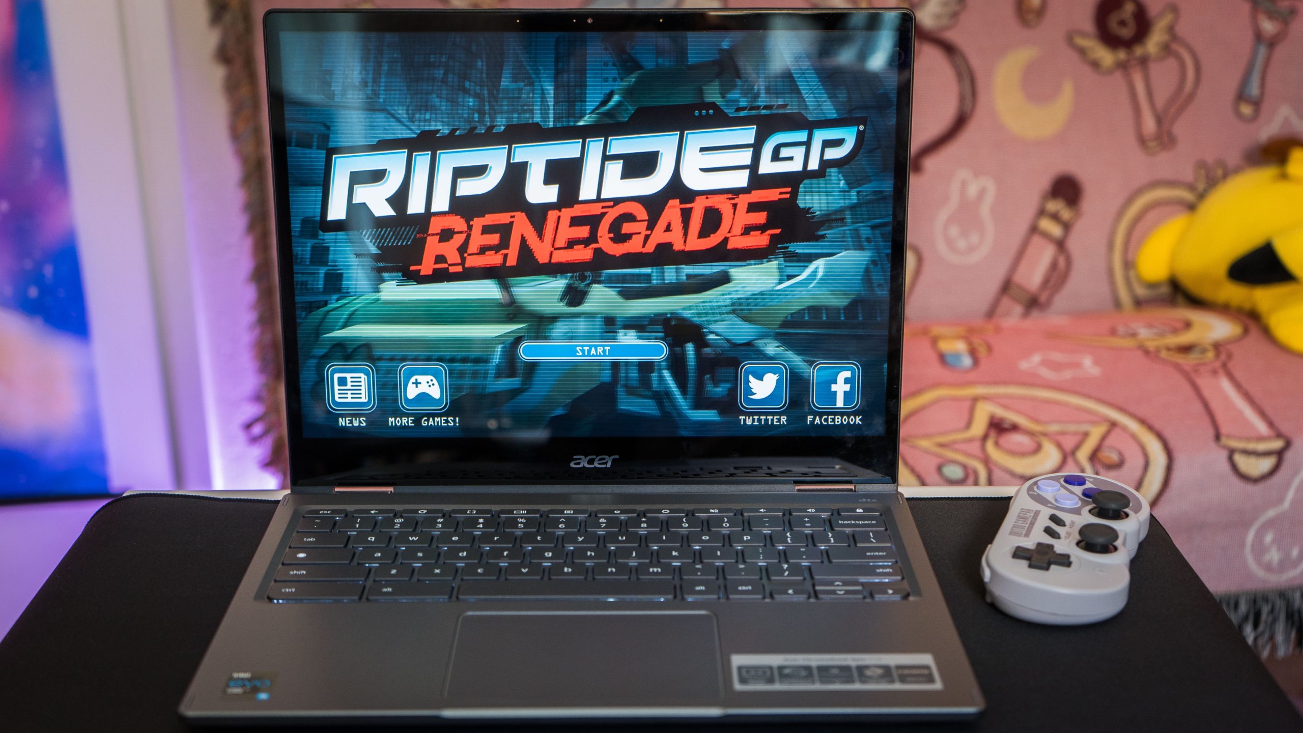 Some Android games look Very Cool running on the Chromebook Spin 713's delightful screen. (Photo: Florence Ion/Gizmodo)