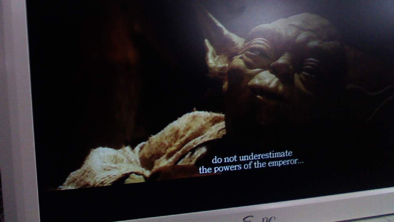 I posted this photo of Yoda on the netbook to my Flickr as a status update.  (Photo: Florence Ion/Gizmodo)