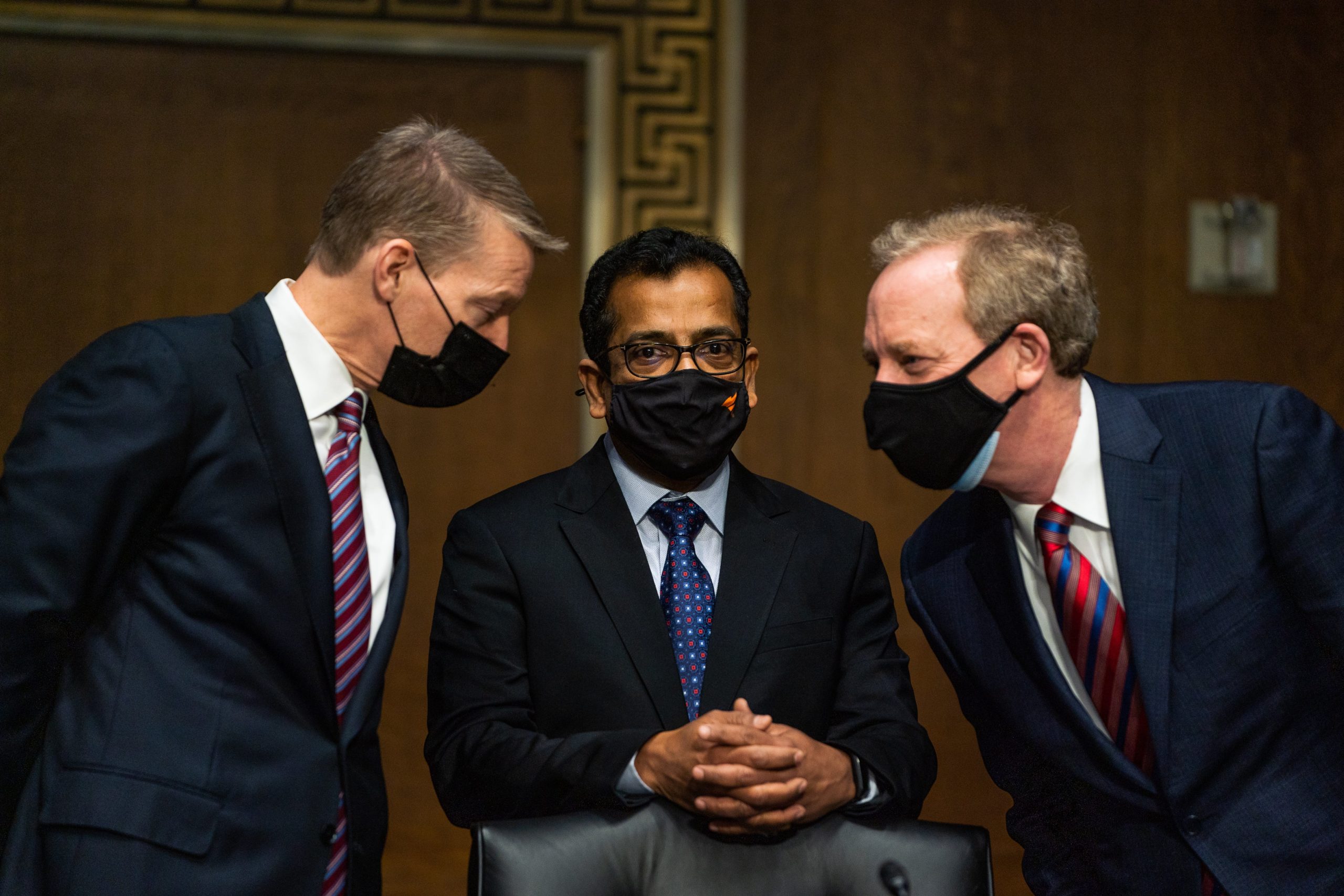 (L-R) Senate Intelligence Committee hearing on Capitol Hill on February 23, 2021 focused on the 2020 cyberattack that resulted in a series of major data breaches within several U.S. corporations and agencies and departments in the U.S. federal government.  (Photo: Demetrius Freeman-Pool, Getty Images)