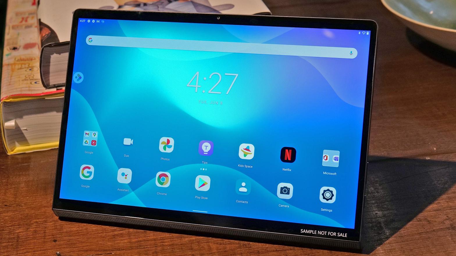 The Lenovo Yoga Tab 13 features a micro HDMI port for converting to a monitor.  (Photo: Sam Rutherford / Gizmodo)