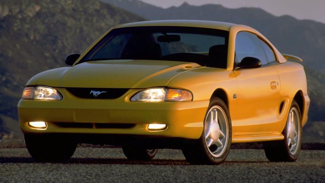 This Ford Mustang Makes The Case For Old Wheels On New Cars