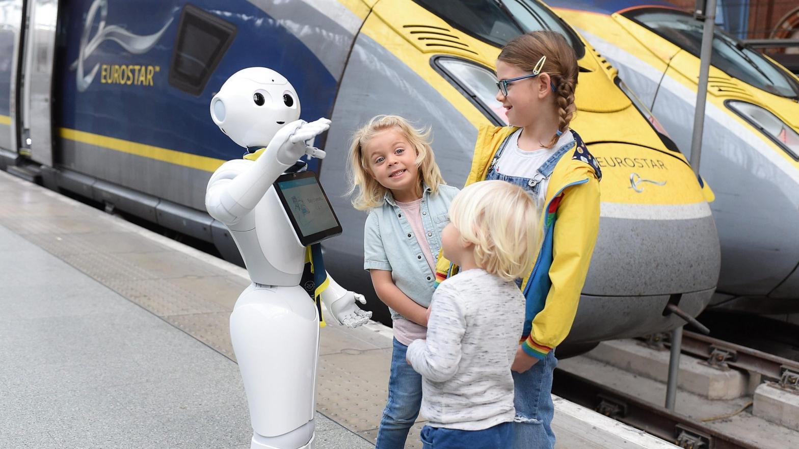 Pepper the robot meets Eurostar customers at St Pancras International station in London, England on October 23, 2018. (Photo: Tabatha Fireman, Getty Images)