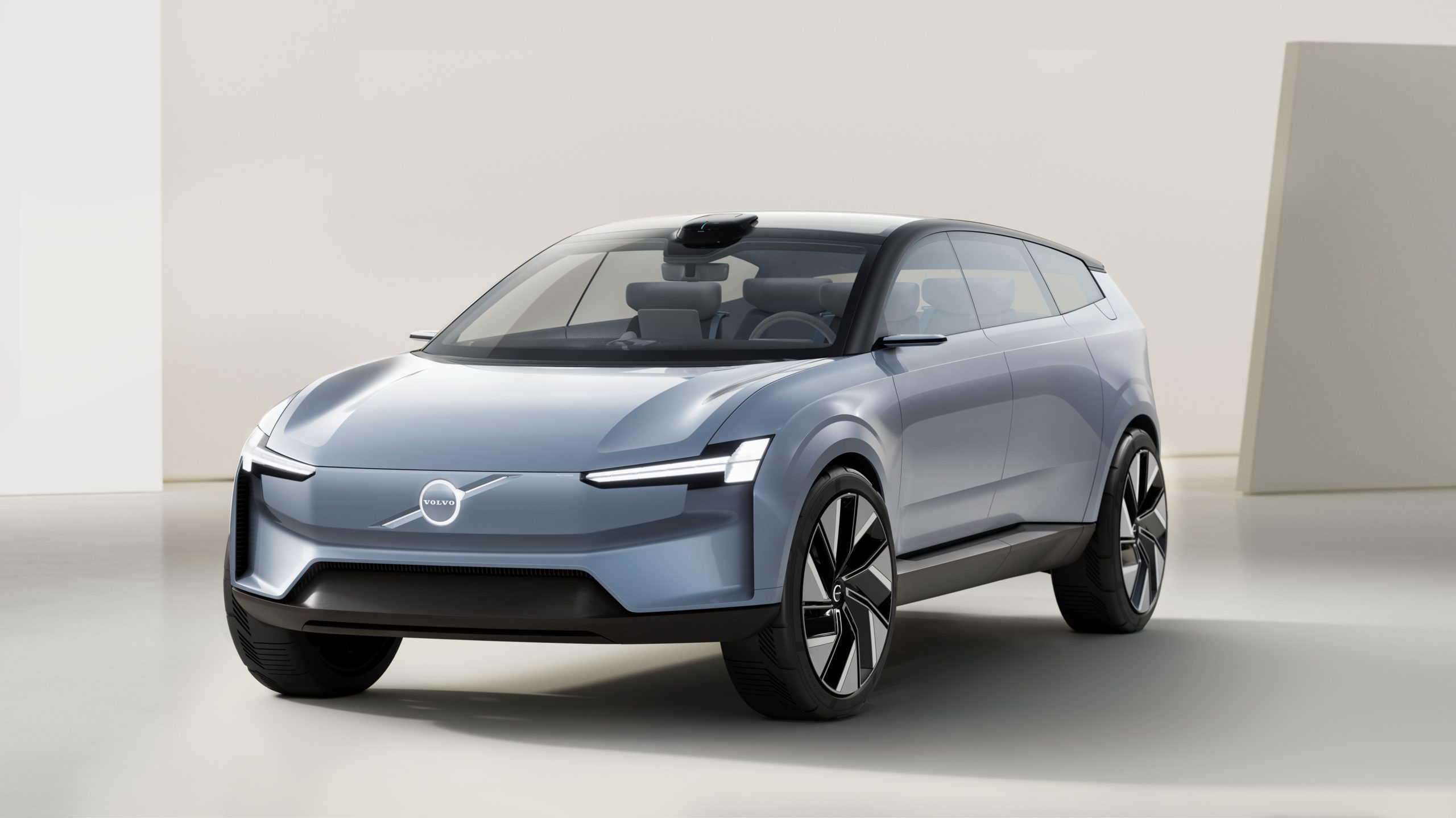 The New Volvo Recharge Concept Is An Echo From A Past We Ignored