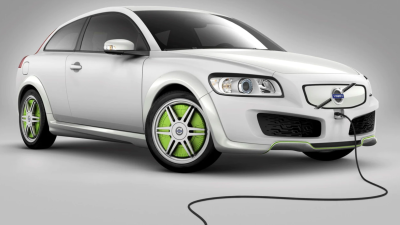 The New Volvo Recharge Concept Is An Echo From A Past We Ignored