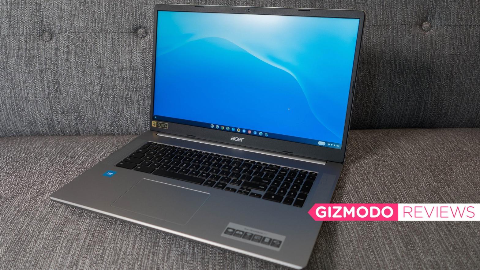 The biggest Chromebook you can buy has a 17.3-inch display.  (Photo: Florence Ion / Gizmodo)