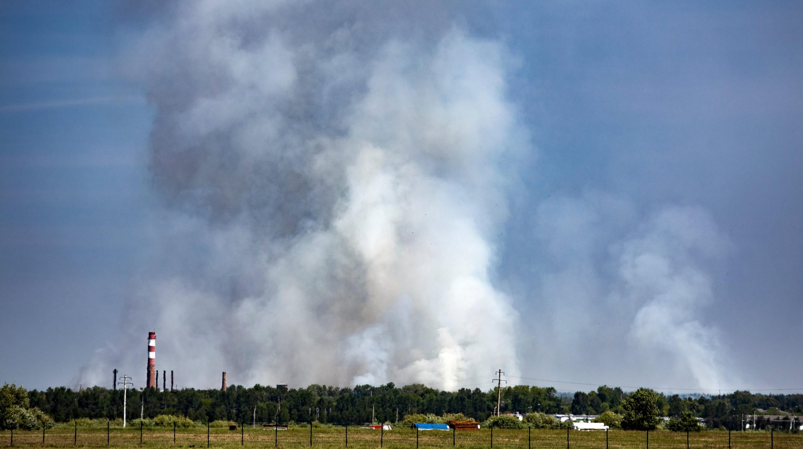  Smoke rises from a forest fire about 18 km (11.3 miles) southeast of Tyumen, western Siberia, Russia, Sunday, June 13, 2021. (Photo: Russian Emergency Situations Ministry press service, AP)