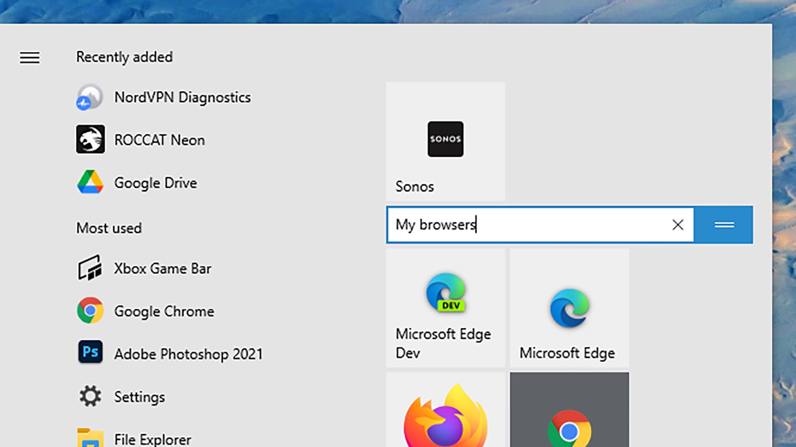 There's no more tile grouping and naming on the Start menu in Windows 11. (Screenshot: Windows 10)