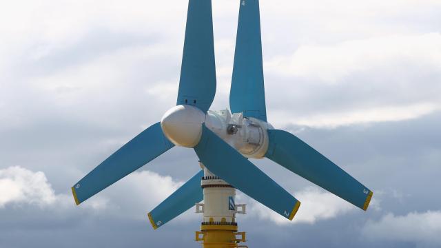 ‘World’s Most Powerful’ Tidal Turbine Starts Cranking Out Energy