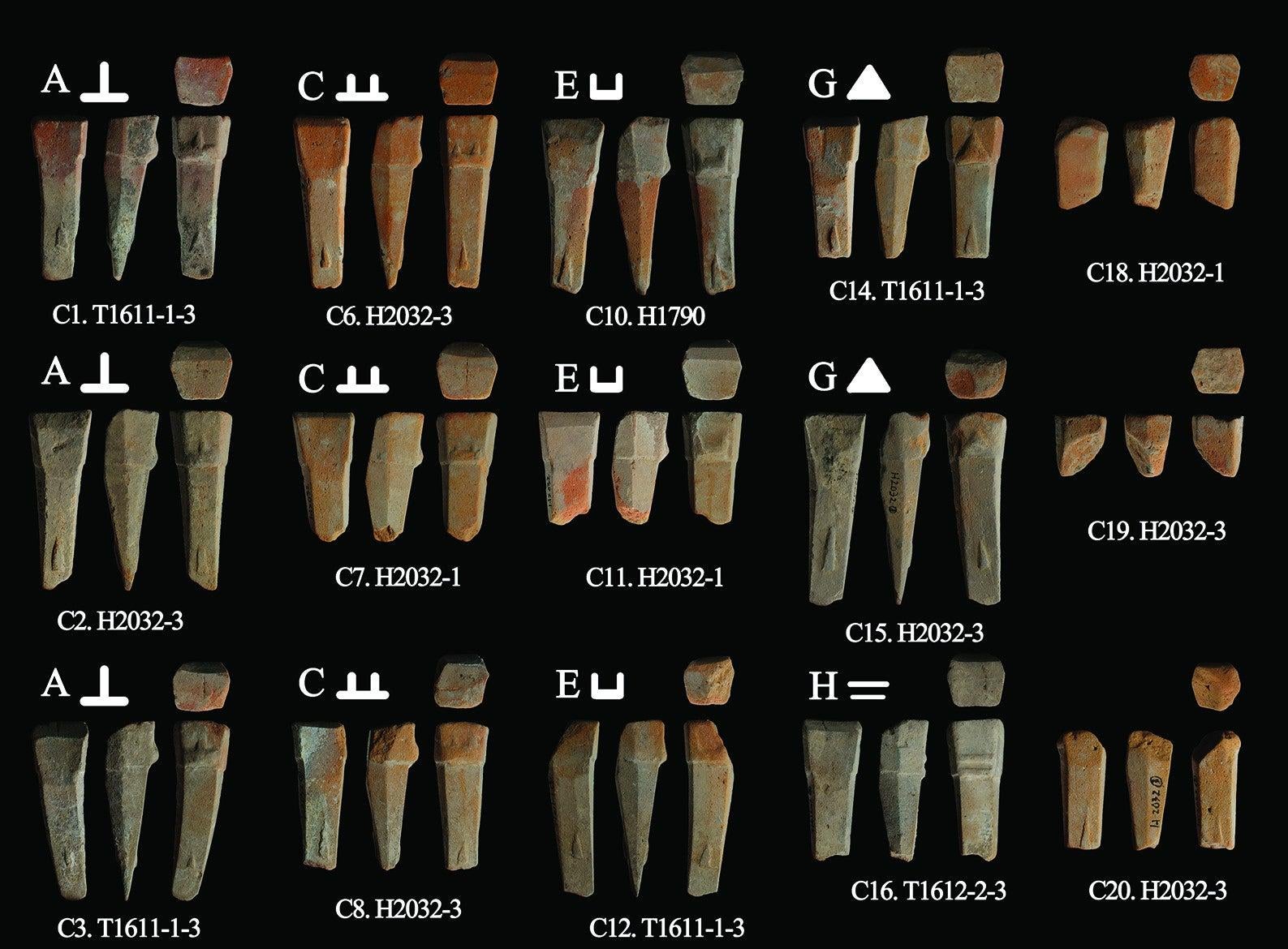 Discarded core heads found at the site.  (Image: H. Zhao et al., 2021/Antiquity)