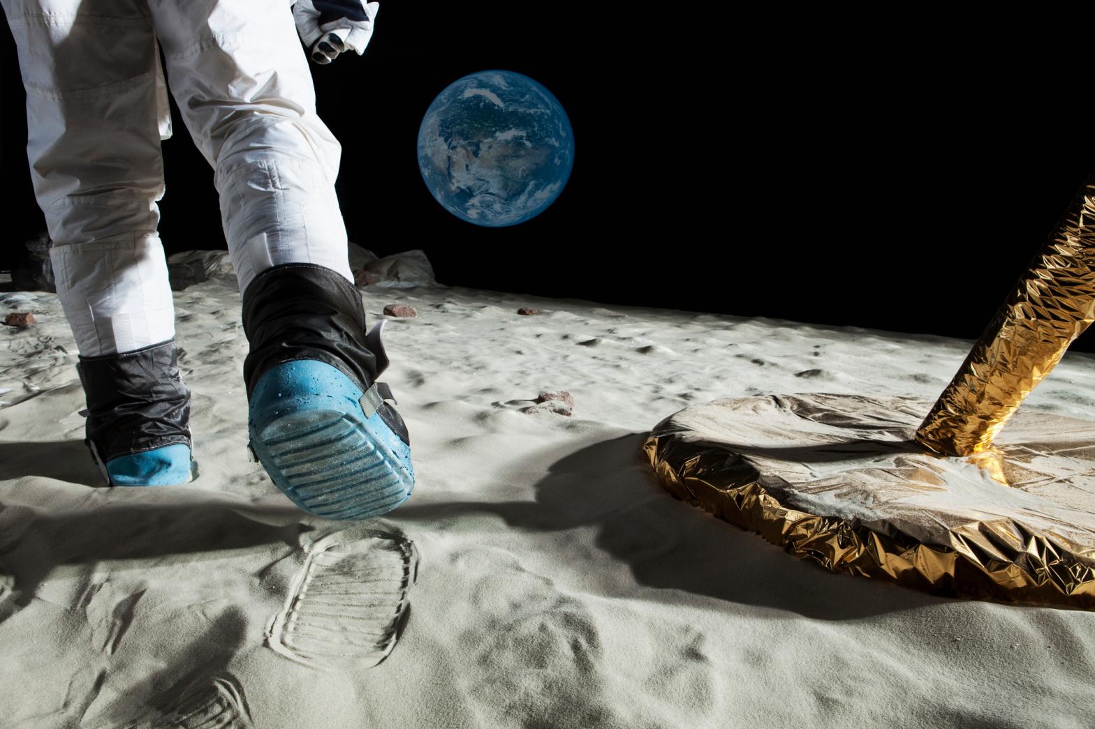 moon landing 2024 delayed