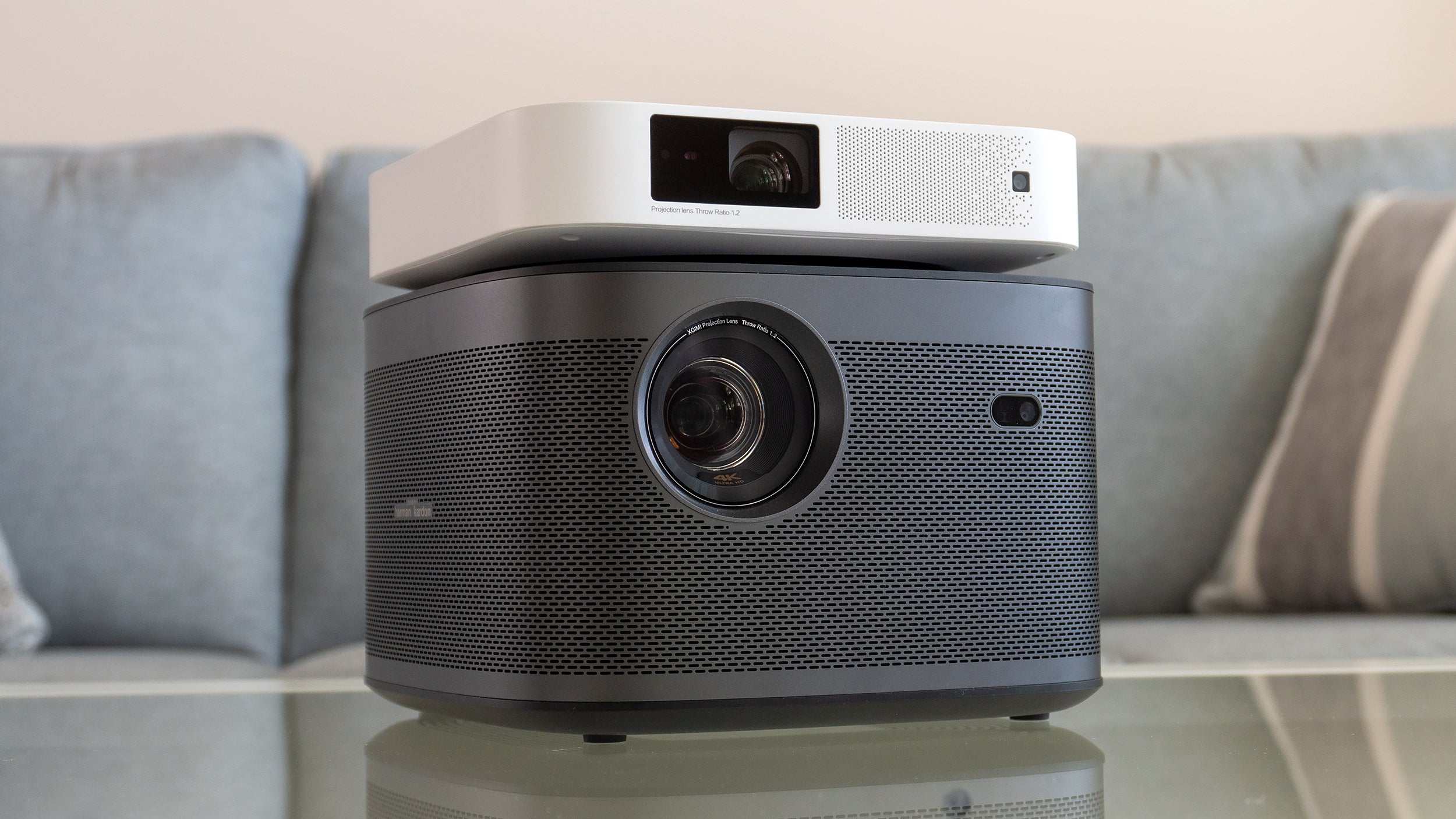 The XGIMI Elfin is quite a bit smaller than the 4K XGIMI Horizon Pro projector, and noticeably lighter at just two pounds. (Photo: Andrew Liszewski - Gizmodo)
