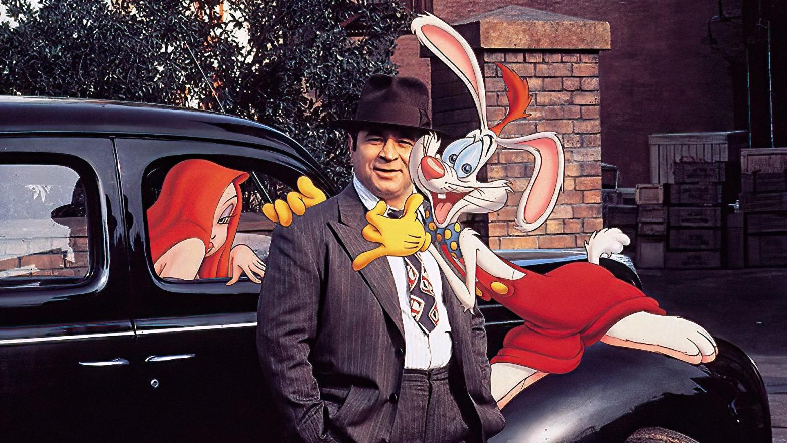Detective Eddie Valiant (Bob Hoskins) gets caught in the middle of the Rabbits' relationship troubles. (Image: Disney)