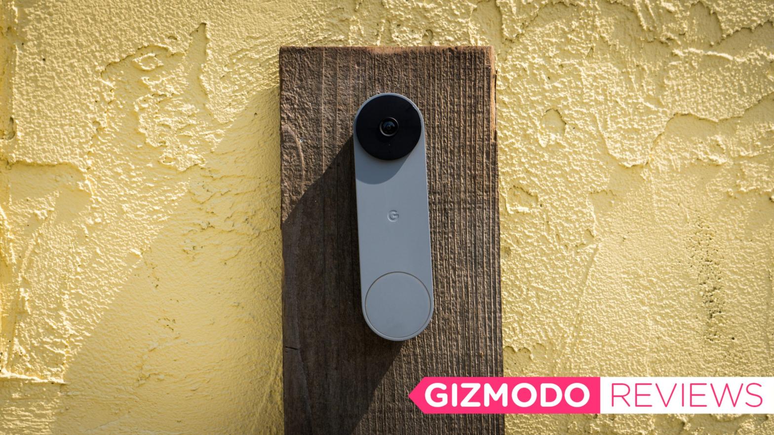 The Nest Doorbell camera is now battery-powered.  (Photo: Florence Ion / Gizmodo)