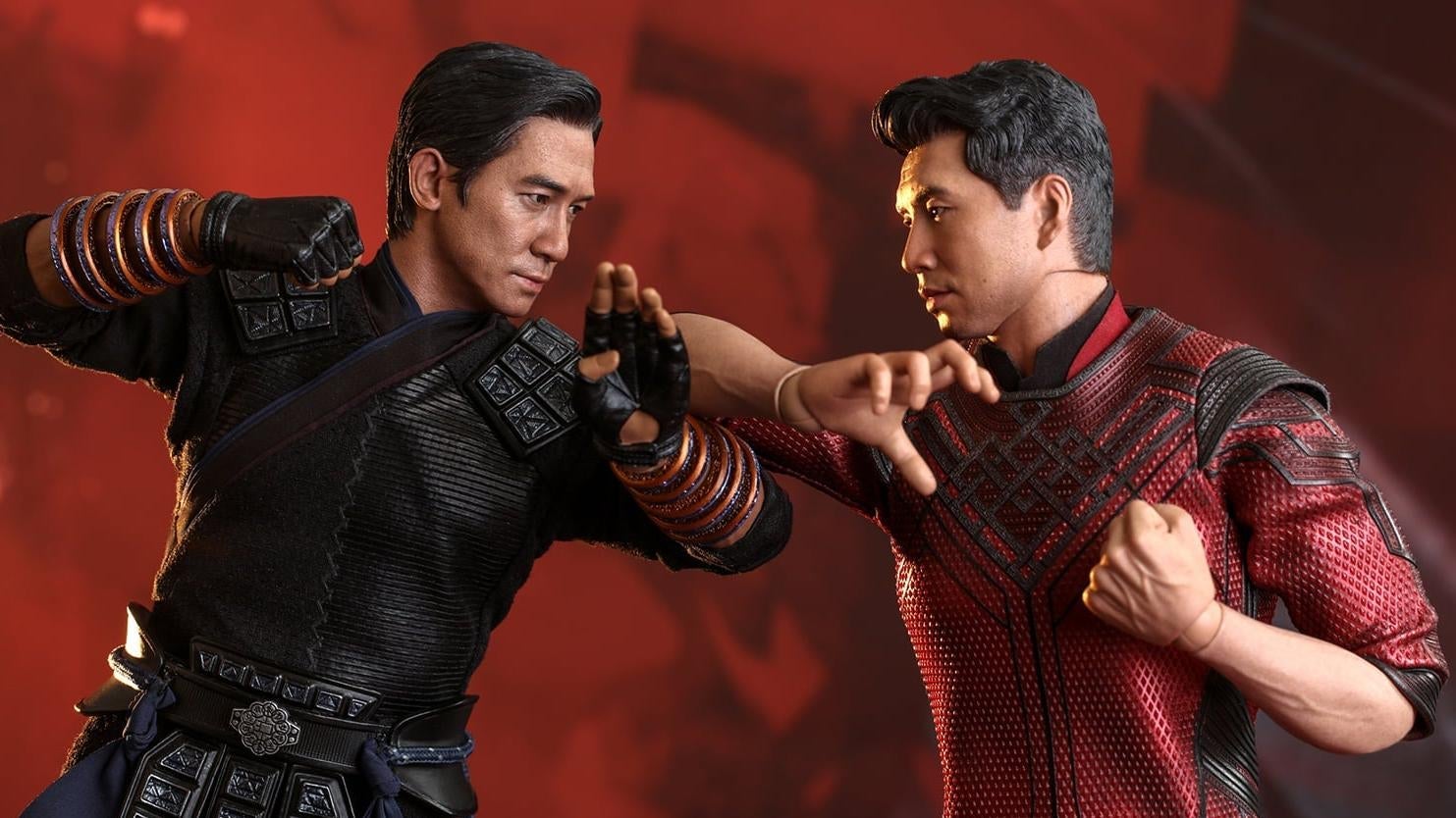Wenwu (Tony Leung) and Shang-Chi (Simu Liu) do some father-son bonding. (Image: Marvel/Hot Toys)