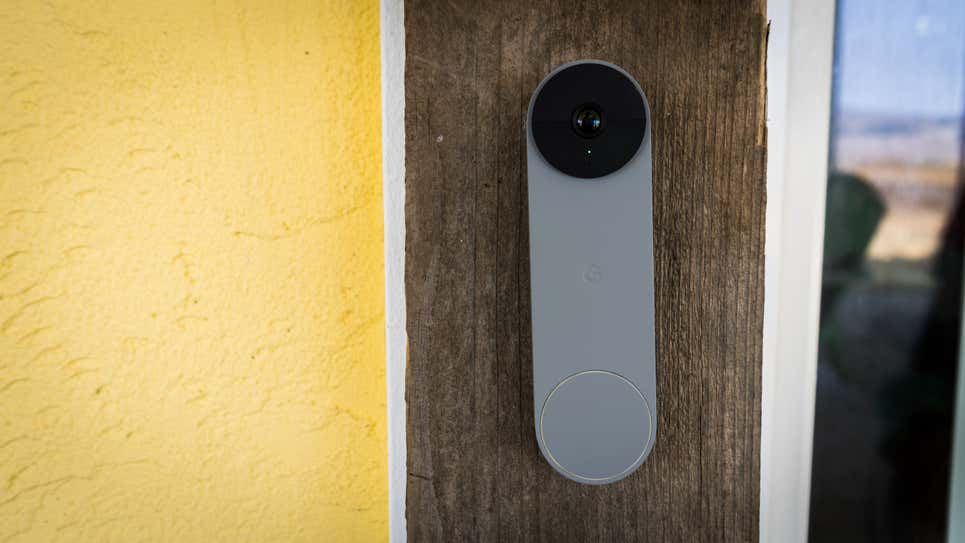 The second-gen Nest Doorbell can't do continuous video recording when it's wired because it would get too hot. (Photo: Florence Ion / Gizmodo)