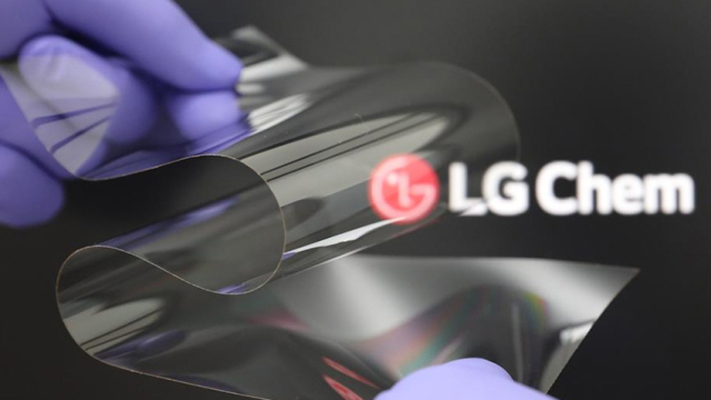 LG Shows Off Foldable Plastic Display That Promises to Be As Hard As Glass