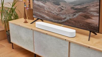 The Sonos Beam 2 Is an Affordable Soundbar for the Dolby Atmos Era