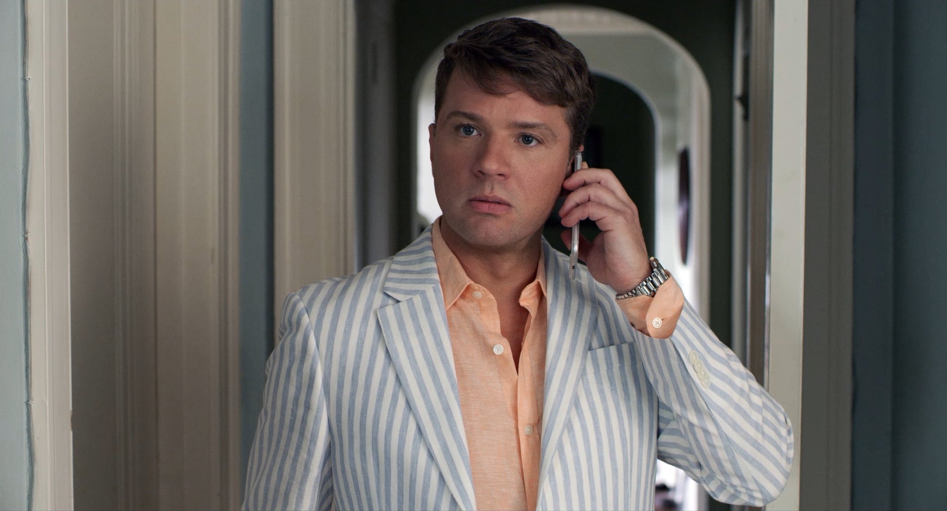 Tanner (Ryan Philippe) makes a face while taking a call. (Image: Lionsgate)