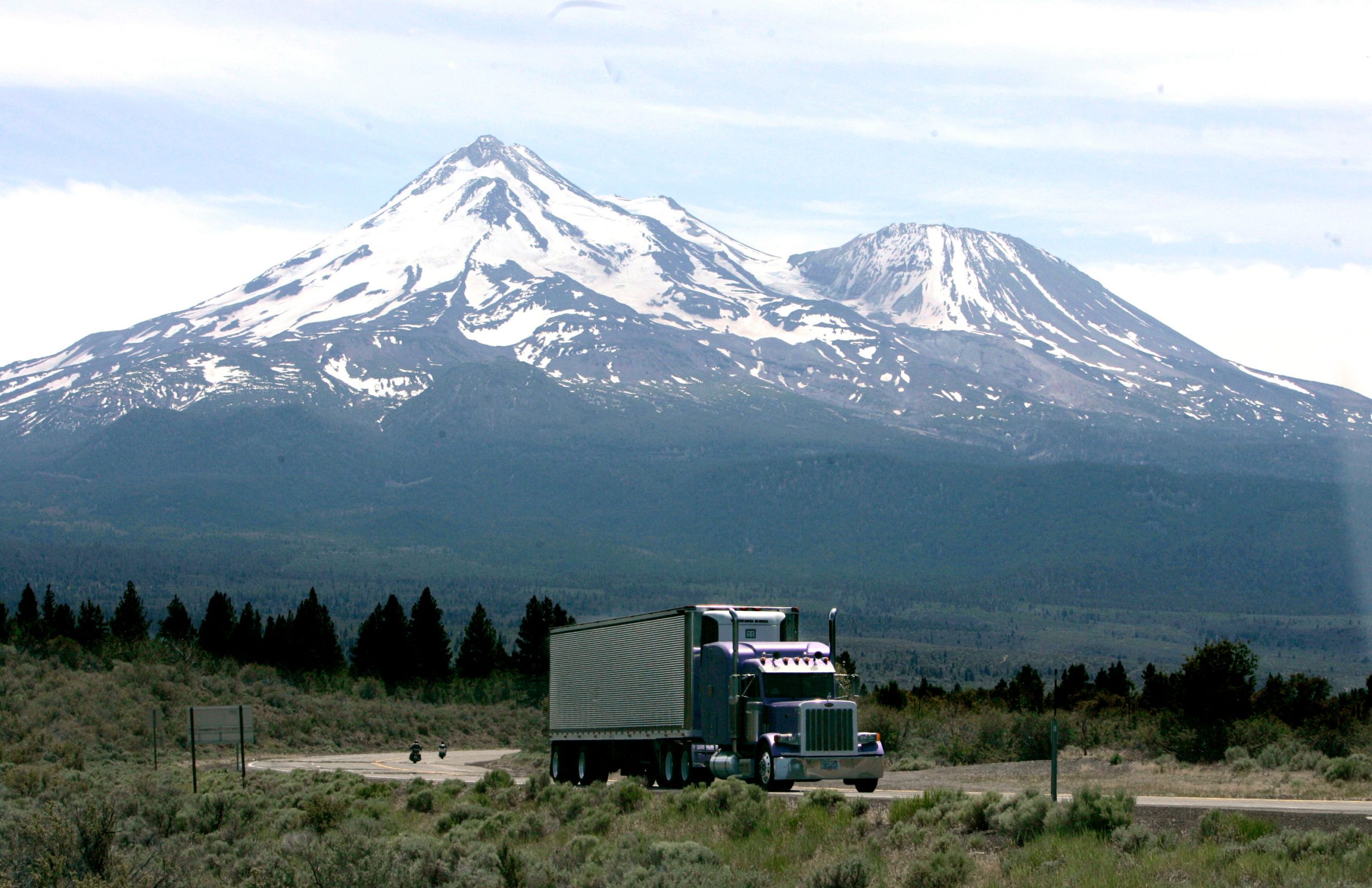 Mount Shasta as it appeared on June 19, 2008.  (Image: Rich Pedroncelli, AP)