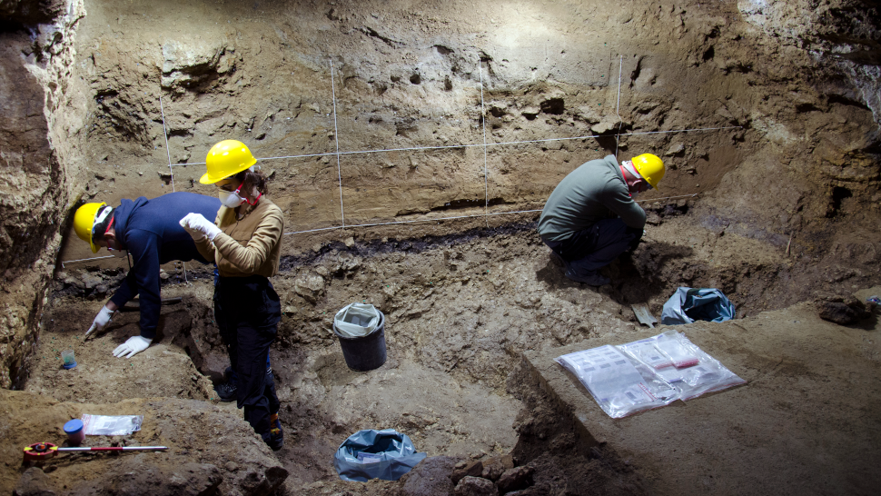 Archaeologists working in Bacho Kiro Cave earlier this year.  (Image: Tsenka Tsanova, MPI-EVA Leipzig, Licence: CC-BY-SA 2.0)