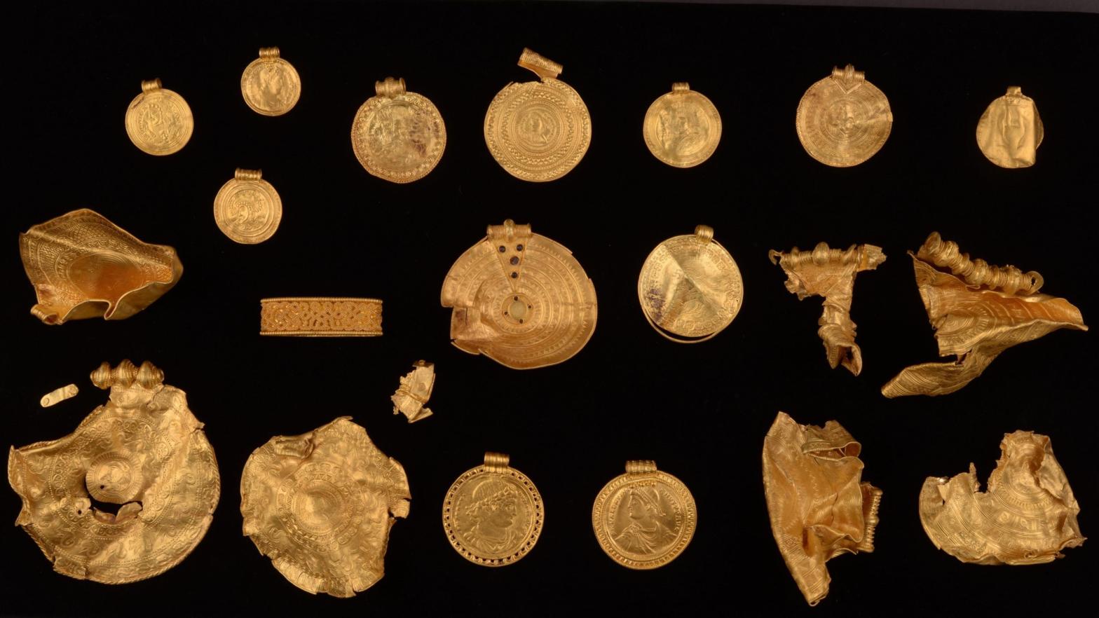 Items found in the gold hoard.  (Image: Conservation Centre Vejle)