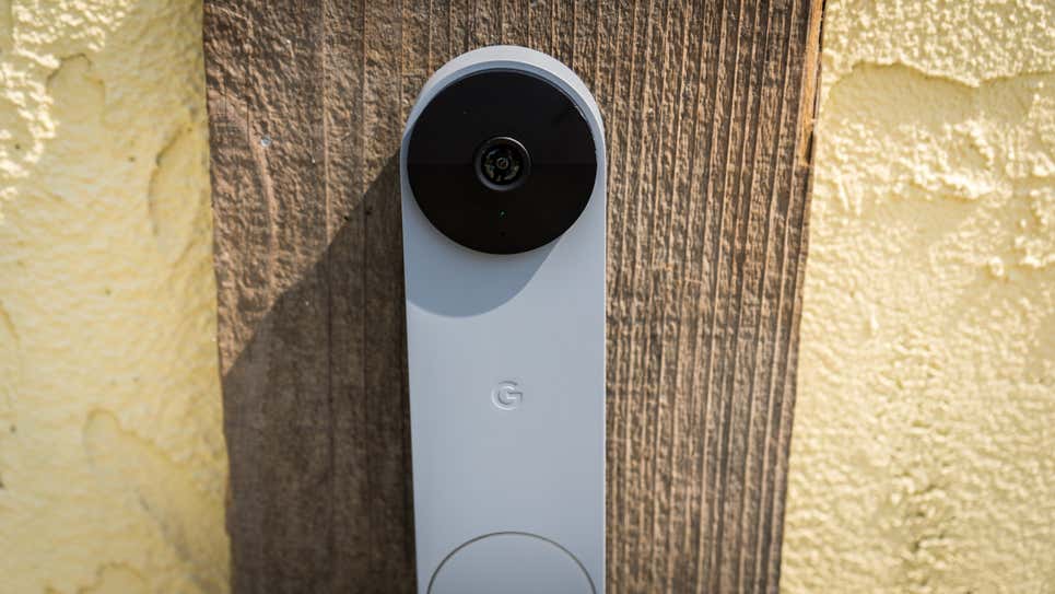 You can only use the battery-powered Nest doorbell in the Google Home app, which makes bringing it into a home with older Nest devices very annoying!  (Photo: Florence Ion / Gizmodo)