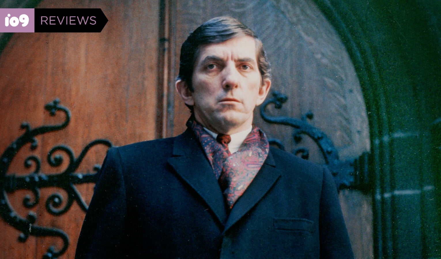 Jonathan Frid looking very distinguished and Barnabas Collins-y on the Dark Shadows and Beyond poster. (Image: MPI Media Group)