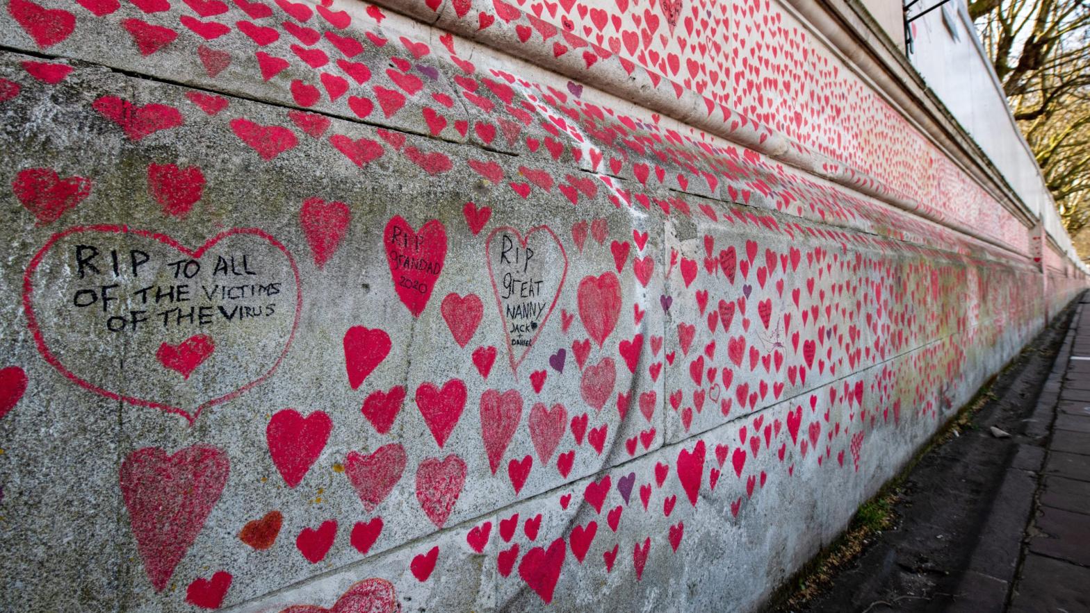 A covid-19 memorial wall in London, England on April 6, 2021. (Photo: Chris J Ratcliffe For Covid-19 Bereaved Families For Justice, Getty Images)