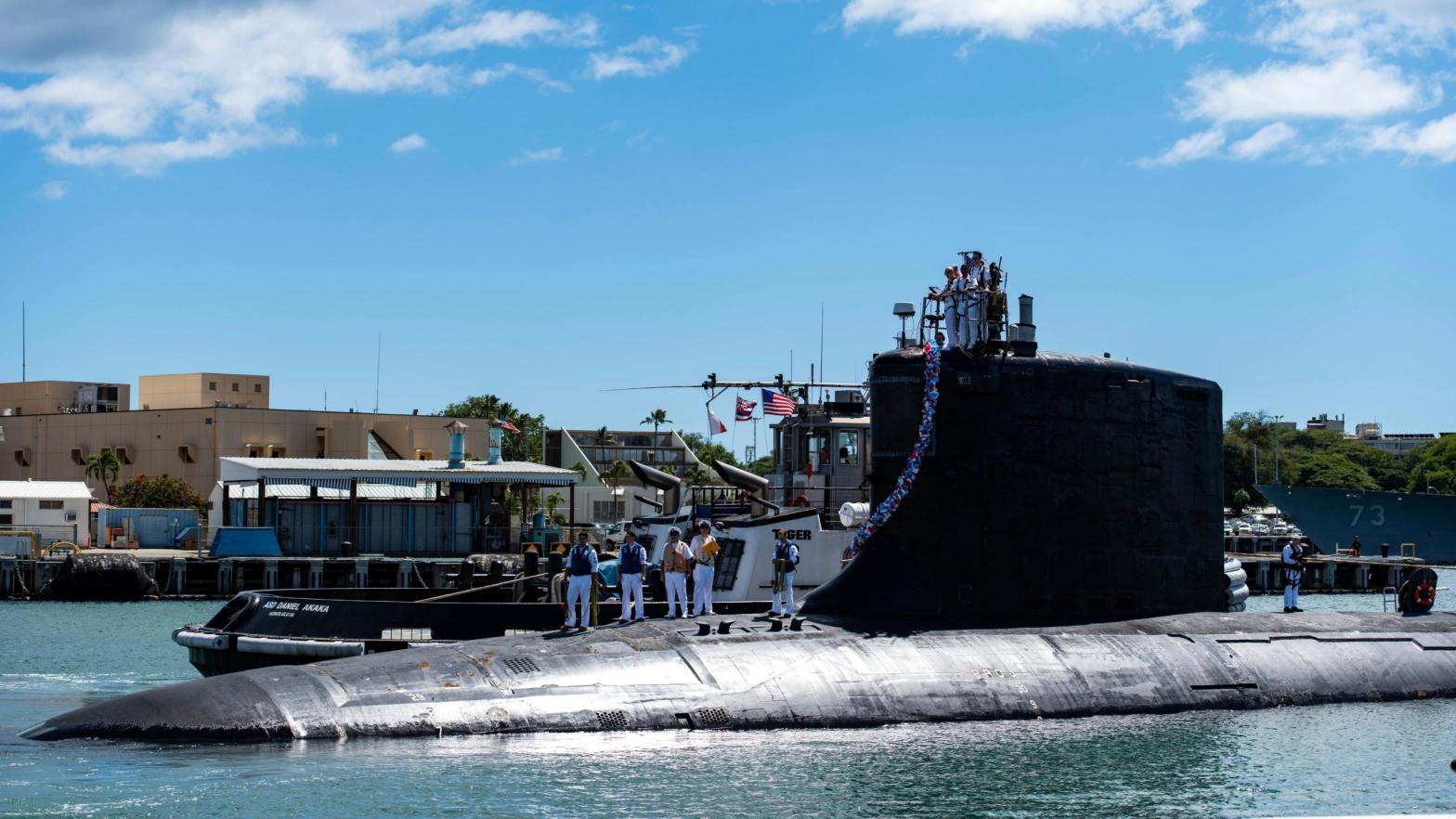 The Virginia-class nuclear submarine USS Illinois (SSN 786), seen here returning to Joint Base Pearl Harbour-Hickam in September 2021. (Photo: Mass Communication Specialist 1st Class Michael B. Zingaro / United States Navy, AP)