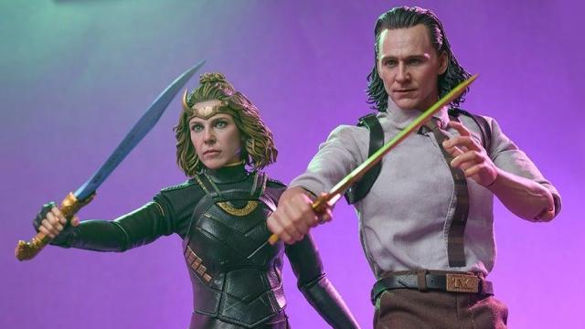Loki and Sylvie Look Deep Into Each Other’s Souls in Their New Hot Toys Figures