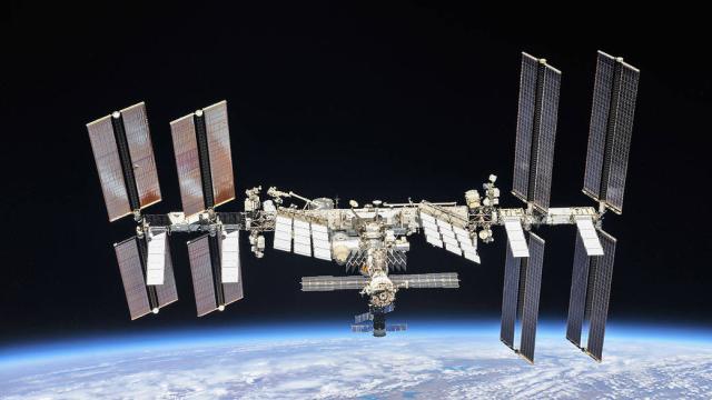 ‘Debris Notification’ Forces NASA to Reschedule Spacewalk