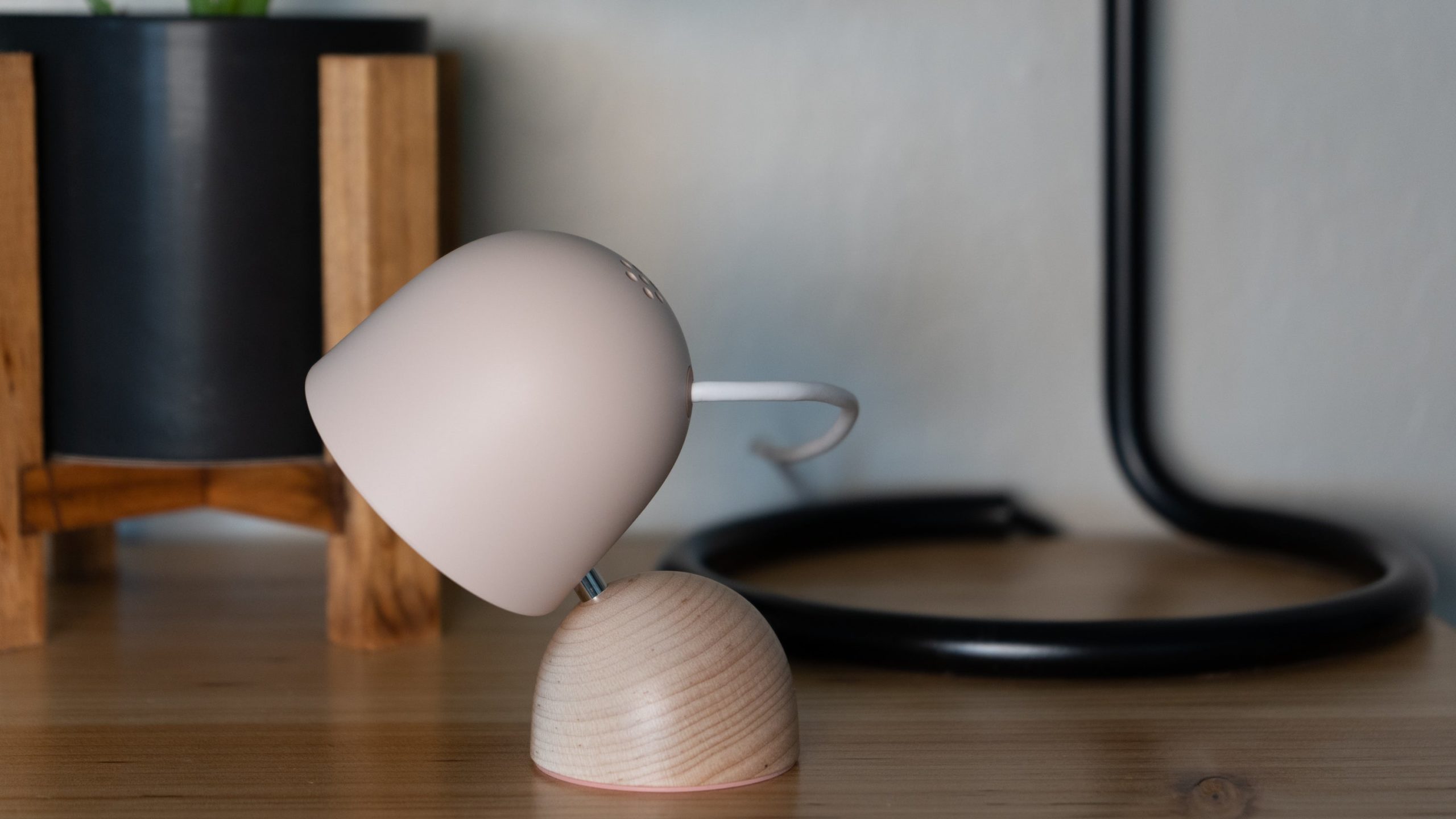 Each Nest Cam is only as good as its Nest Aware subscription.  (Photo: Florence Ion / Gizmodo)