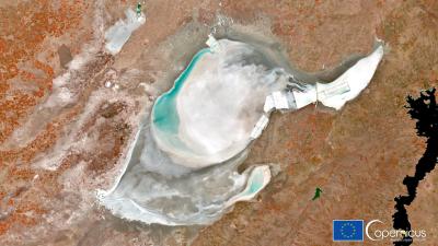Haunting Satellite Imagery Shows Turkey’s Second-Largest Lake Has Dried Up