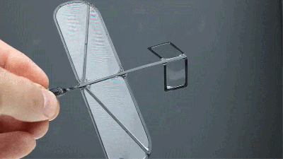 This Ultra-Light Glider Flies on Wings Made of Liquid Water