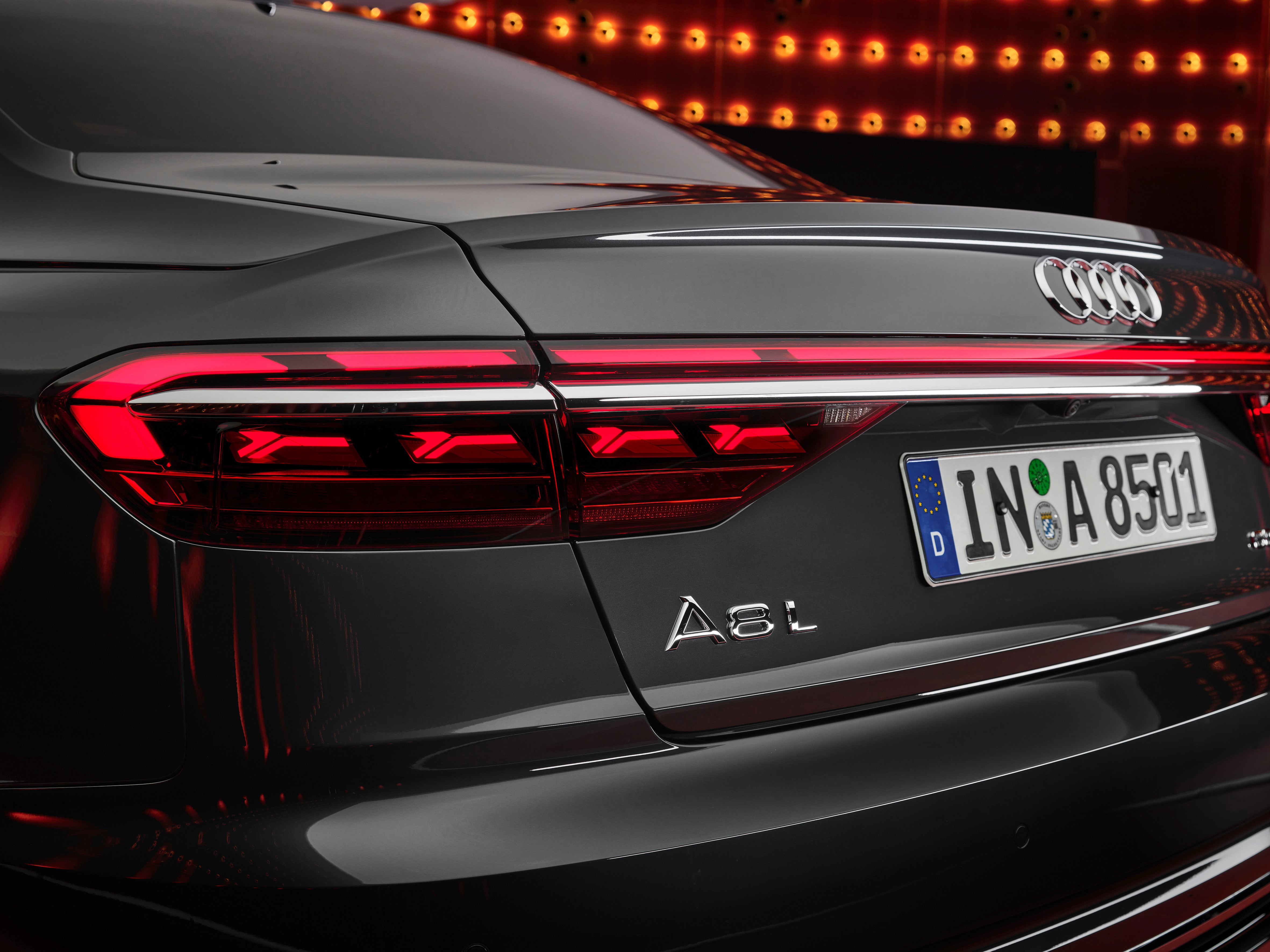 The One Weird Thing The 2022 Audi A8 L And Quentin Tarantino Have In Common