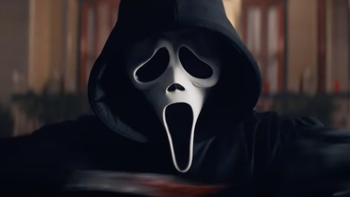 Ghostface is back in Scream, which is technically Scream 5. (Screenshot: YouTube/Paramount)