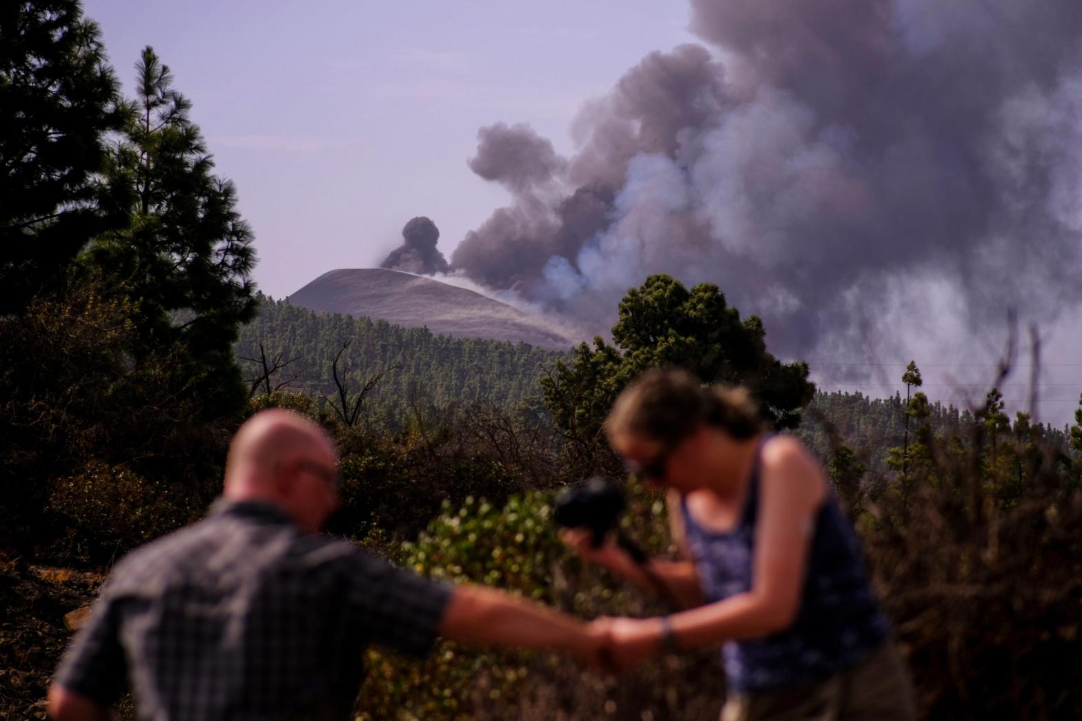 Smoke rises from a volcano on the Canary Island of La Palma, Spain on Friday Oct. 1, 2021.  (Photo: Daniel Roca, AP)