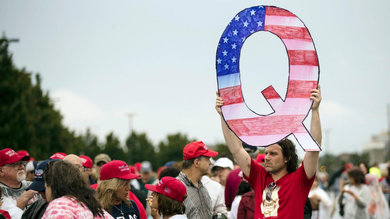 A QAnon follower at a rally for Donald Trump in Wilkes-Barre, Pennsylvania, in August 2018. (Photo: Matt Rourke, AP)