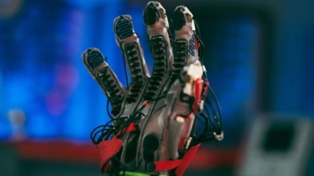 Meta’s Haptic Glove Lets You Actually Touch the Metaverse