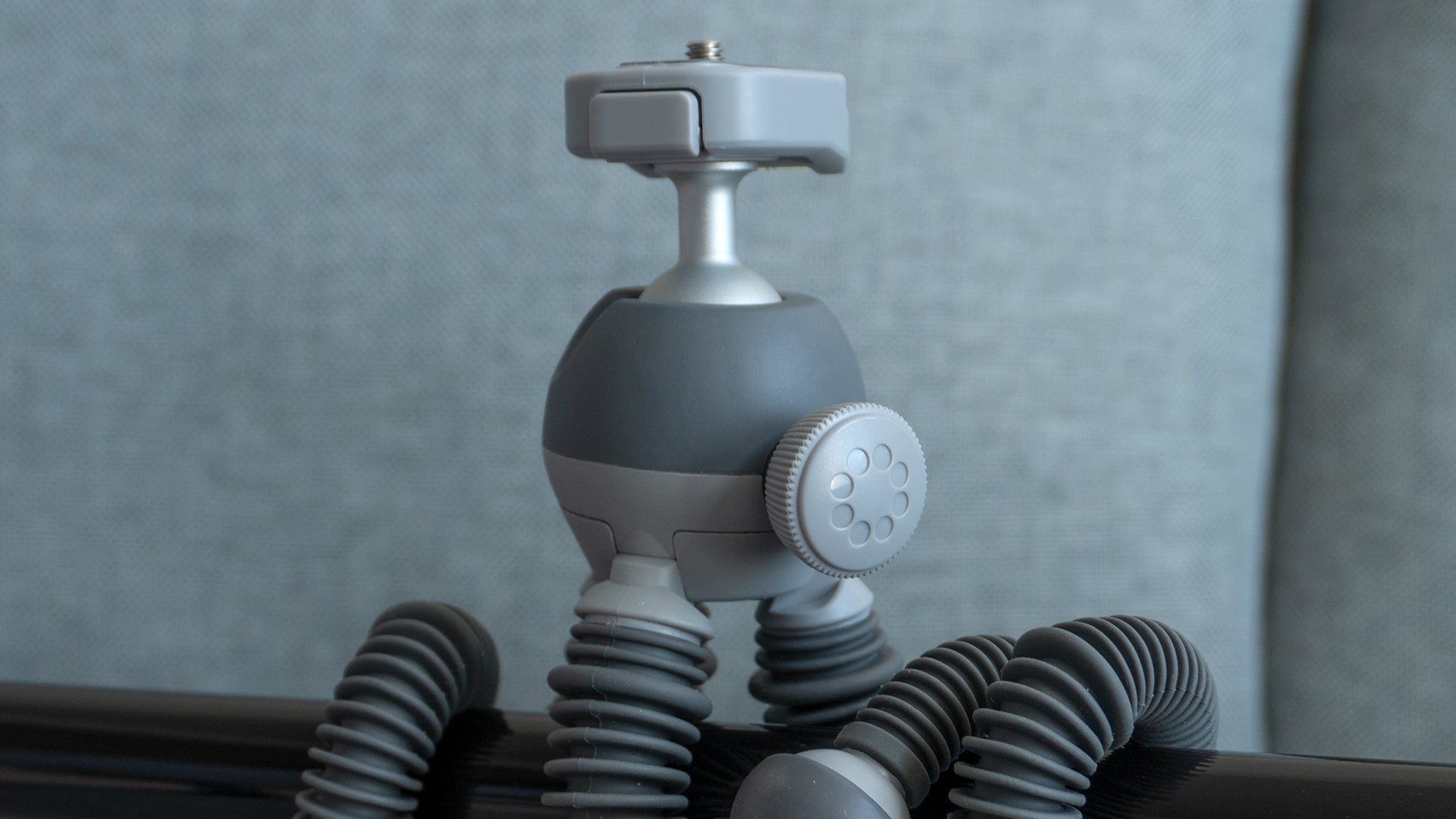 The larger PodZilla features an adjustable tightening knob to prevent the ball and socket joint from coming loose with a heavier camera attached. (Photo: Andrew Liszewski - Gizmodo)