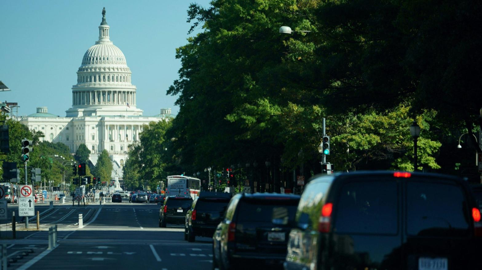 A motorcade carrying President Joe Biden to the U.S. Capitol in Washington, D.C. on Oct. 1, 2021; used here as stock photo. (Photo: Mandel Ngan / AFP, Getty Images)