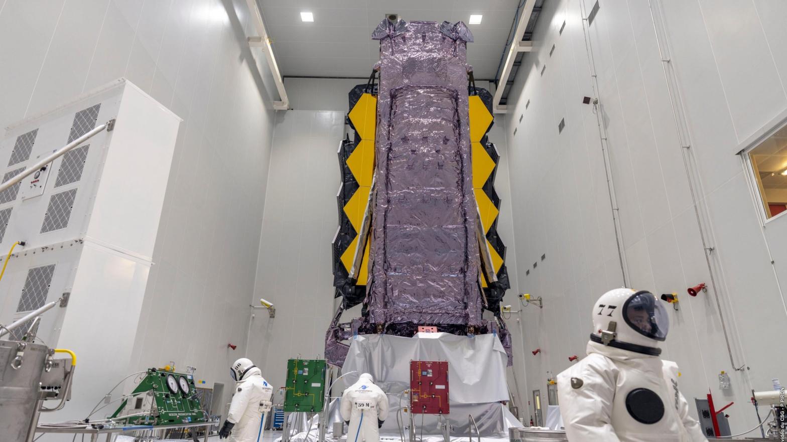 The Webb space telescope inside the payload preparation facility at Europe's Spaceport in French Guiana on on Nov. 26, 2021. (Photo: ESA/CNES/Arianespace)